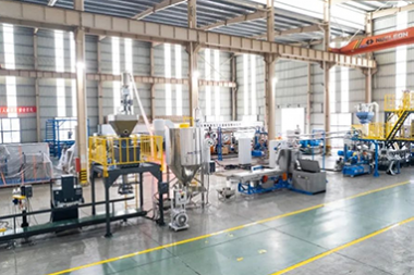 Tignoolajiyada Dib-u-warshadaynta PET ee Hal-abuurka leh: JWELL CJWH85 Twin Screw Pelletizing Line Waxa uu Gaaray Wax-soosaar Sare oo Wax-soosaar Deegaanka u Wanaagsan gudaha Japan